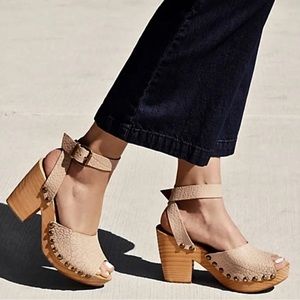 Free People Pasadena Clog | Taupe | size 39